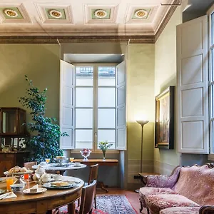 Dimora Storica Palazzo Puccini Frühstückspension